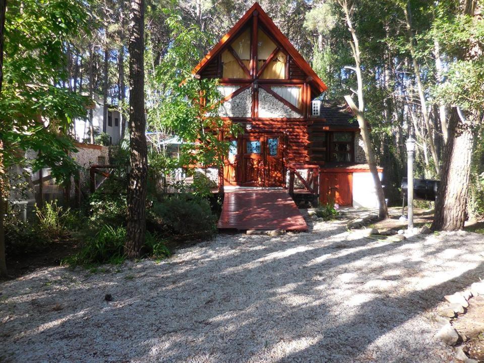 Cabanas Rupel A 3 Cuadras Del Mar Balneario Mar Azul Екстер'єр фото